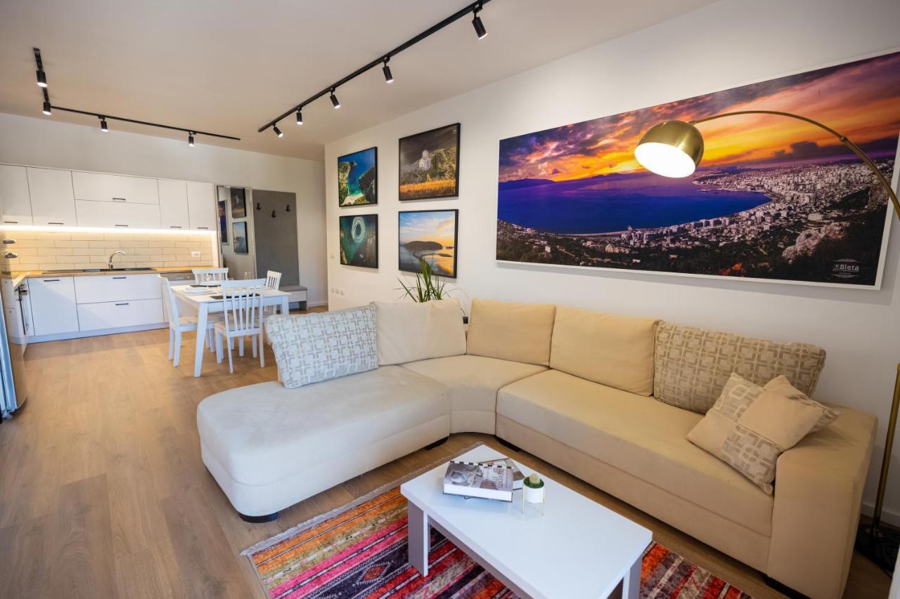 Victoria Lungomare Apartment Vlore Exterior photo